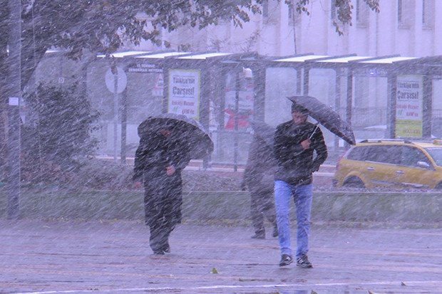 Gaziantep beyaza büründü