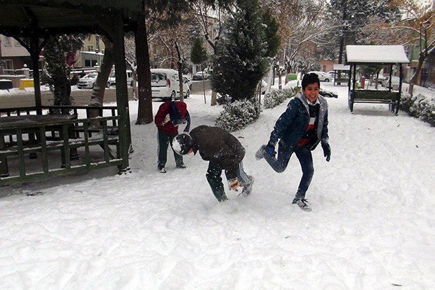 Gaziantep'te okulların tatil olması çocukları sevindirdi