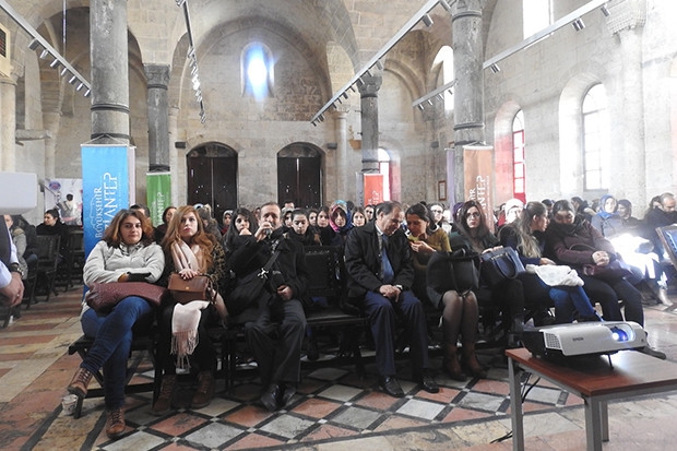 Gaziantep’te “Otizmde teknoloji yolu ile eğitim” anlatıldı