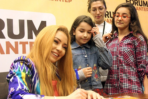 Gaziantep’te Ece Seçkin’den teröre tepki