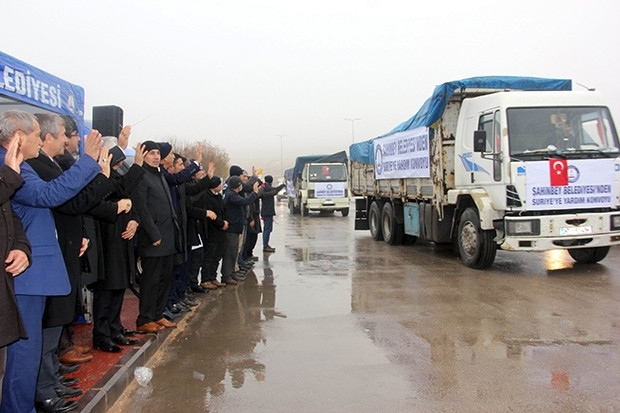 Şahinbey Belediyesi'nden Suriye’ye 5 TIR yardım