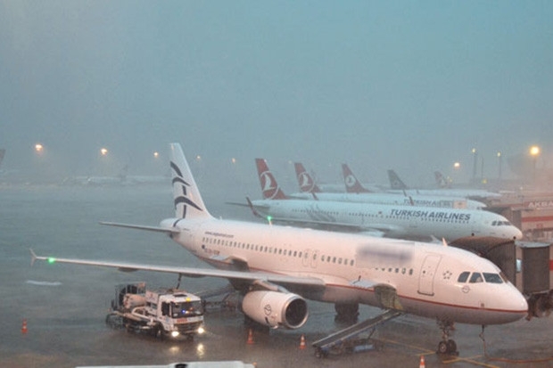 Gaziantep'te uçak seferlerine sis engeli
