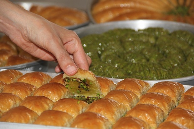 Baklava ve fıstık yeni ambalajını buldu