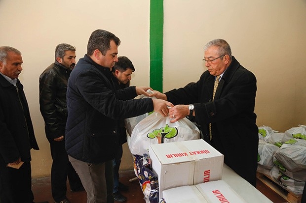 Şehitkamil Belediyesi glutensiz un yardımına devam ediyor