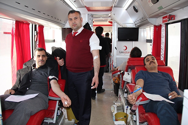 Gaziantep Ticaret Borsası'ndan Kızılay’a kan bağışı