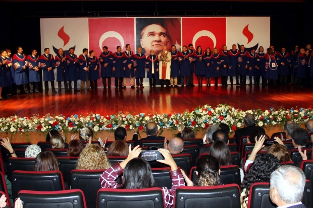 Abdulkadir Konukoğlu, "Branş üniversitesi kurduk"