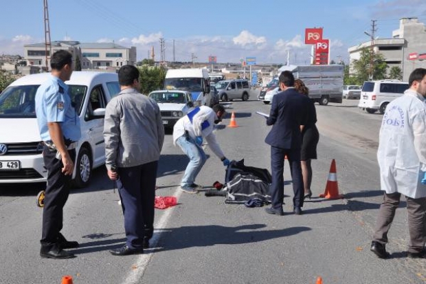 Otomobilin çarptığı yaşlı kadın öldü