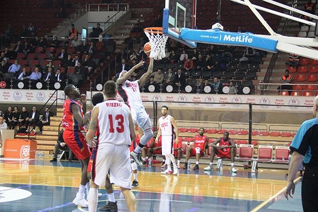 Gaziantep Basketbol: 92  Elan Chalon: 80