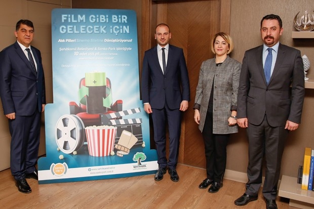 İmzalar, film gibi bir gelecek için atıldı