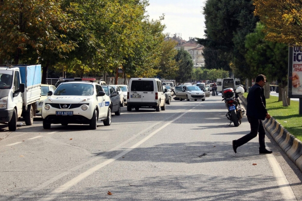 Gaziantep'te şüpheli araçta bomba çıkmadı