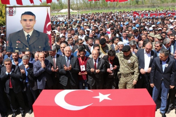 Gaziantepli şehit uzman çavuş toprağa verildi