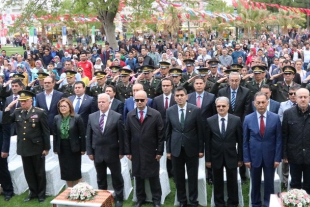 Gaziantep’te 23 Nisan coşkusu