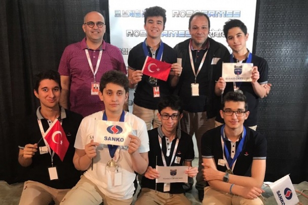 “ROBOGAMES ” robot yarışması yapıldı