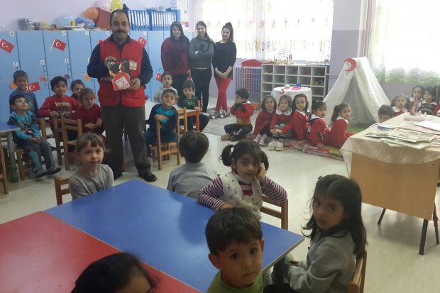 Türk Kızılayı minik öğrencilerle bir araya geldi