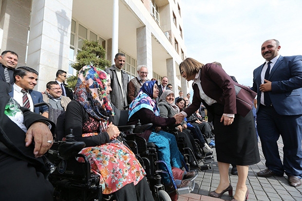 Fatma Şahin: “Gaziantep’i engelsiz kent yapma konusunda kararlıyız”