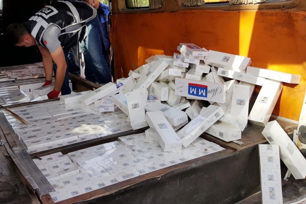 Gaziantep'te 230 bin paket kaçak sigaraya 6 gözaltı