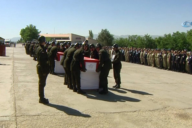 Şırnak şehitleri törenle memleketlerine uğurlanıyor