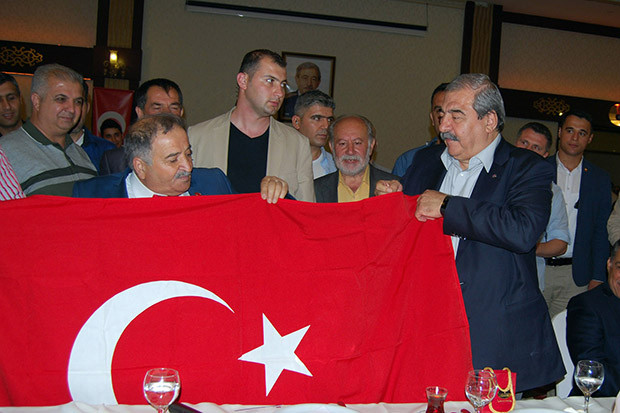 Abdulkadir Konukoğlu: "Yardım faaliyetlerimizde muhtarlar en büyük destekçimizdir"