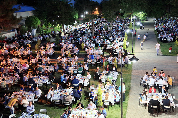 GAÜN’de geleneksel iftar yemeği