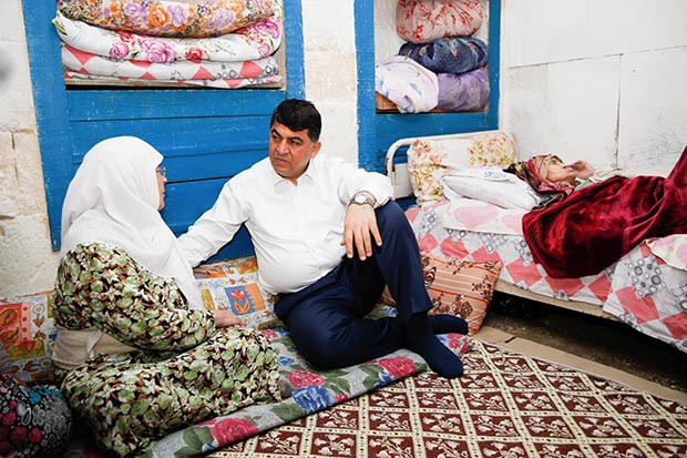 Rıdvan Fadıloğlu ramazanda da aileleri yalnız bırakmıyor
