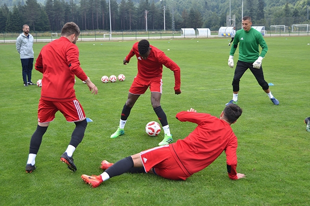 Gazişehir Gaziantep Futbol Takımı kamp çalışmalarına devam ediyor