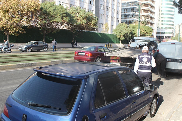 Zabıta ceza kesmeye başladı