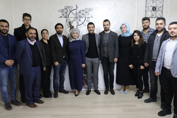 Gazeteci Şahin'in oğlu avukatlık bürosu açtı