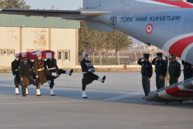 Şehit astsubayın cenazesi memleketine uğurlandı