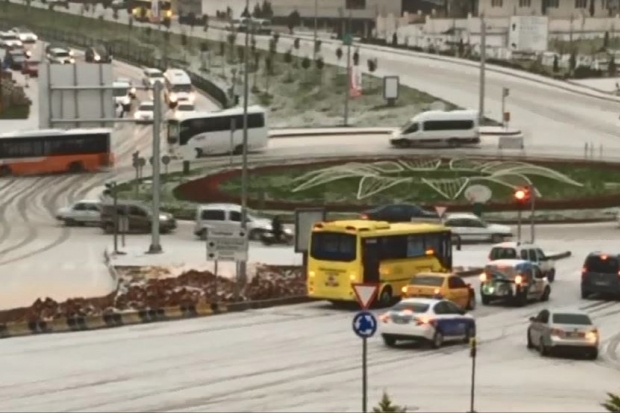 Gaziantep beyaza büründü