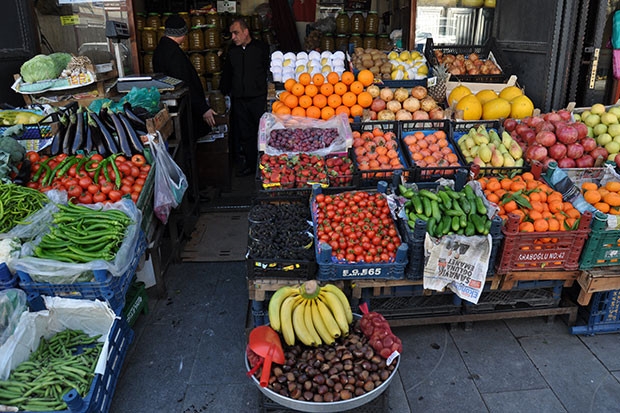 12 ay tüm sebze ve meyveler mevcut