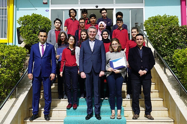Erdemli öğrencilerin Türkiye başarısı