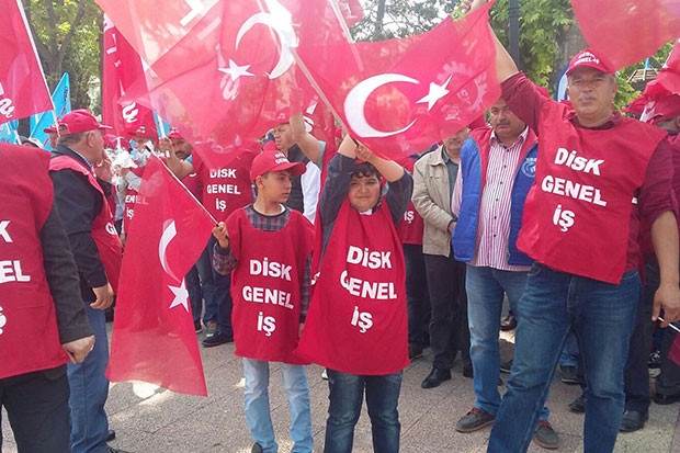 Renkli bayram