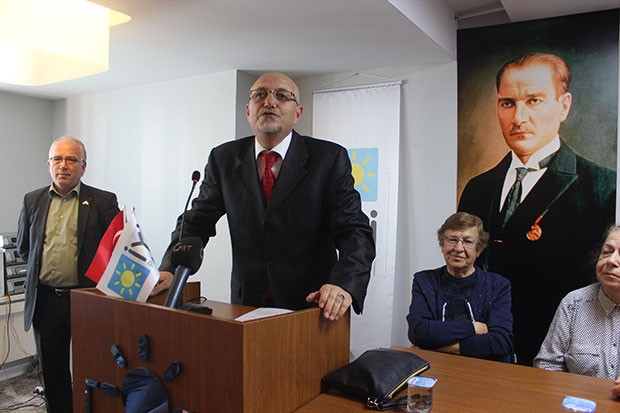 Mıhcıoğlu aday adaylığını açıkladı