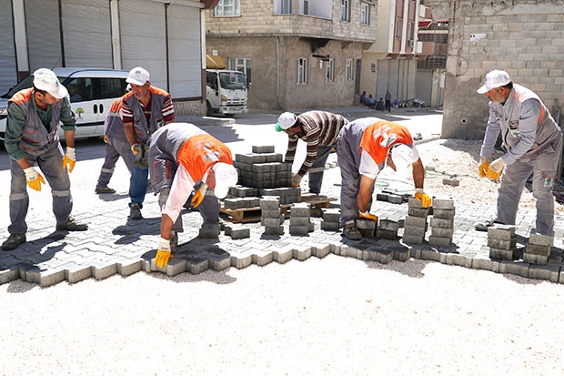 Şehitkamil’den humanız mahallesine kilit taşı