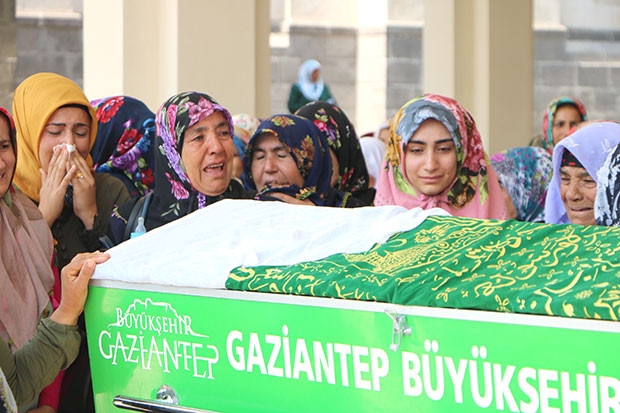 Şanlıurfa’da öldürülen 4 kişi Gaziantep'te toprağa verildi