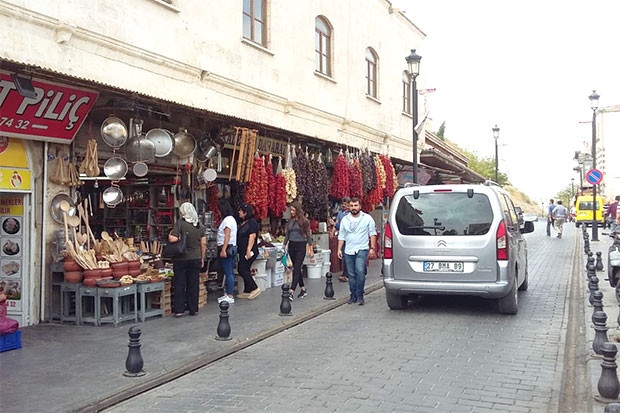 Kuruluk satışı açıkta yapılıyor