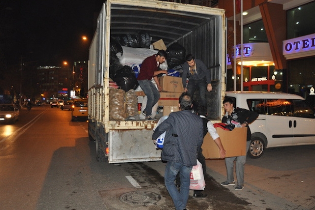 Türkmenlere Ülkücülerden yardım