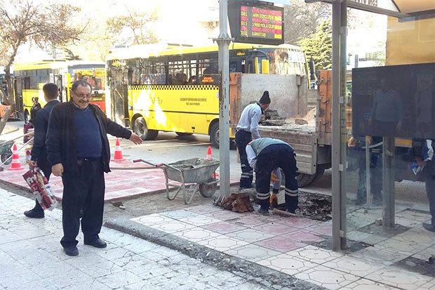 Tüküren kaldırımlara çözüm bulundu