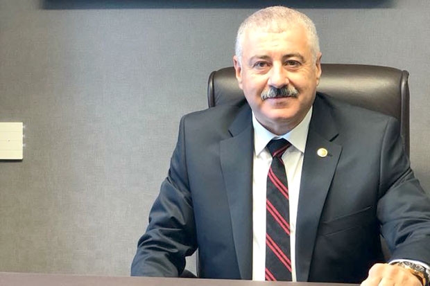 Alparslan Türkeş Bulvarı'na levha asıldı