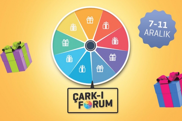 Çarkı Forum'u çeviren ziyaretçilere sürpriz hediyeler