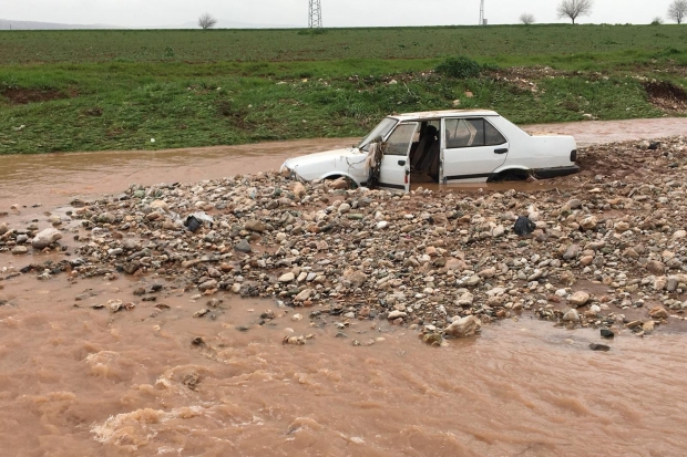 2 kişiden birinin cesedi bulundu