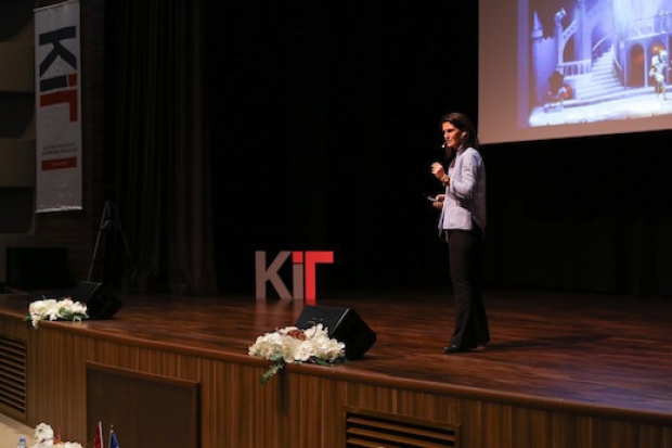 Burcu Aydınalp Egel, HKÜ'de konferans verdi