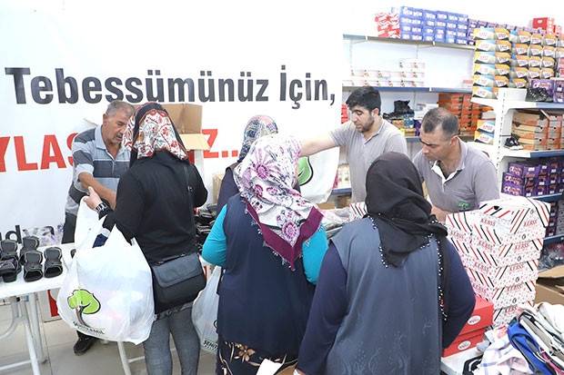 Şehitkamil’in bayramlıkları yüzleri güldürdü