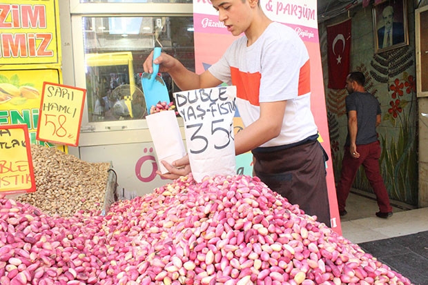 Yok yılını yaşayan Antep fıstığı cep yakıyor