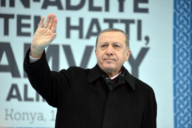 Cumhurbaşkanı Erdoğan, "O açtığınız hendeklerde yok olacaksınız"