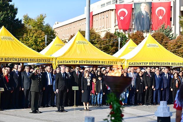 Ulu Önder Atatürk özlemle anıldı