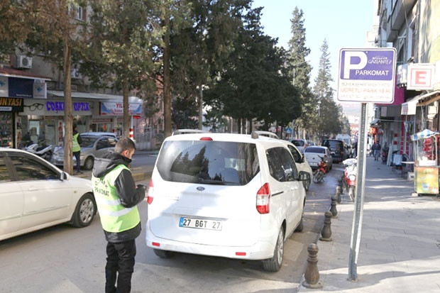 Parkomat uygulaması tepkilere rağmen Nizip’te başladı