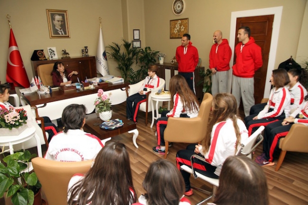 Özel Sanko Okulları Yıldız Kız Basketbol Takımı il birincisi