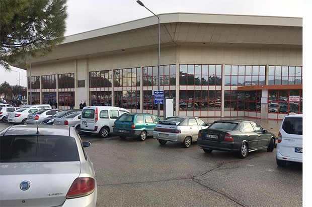 OTOGARA GİRİŞ BU KADAR EZİYETLİ OLMAMALI!