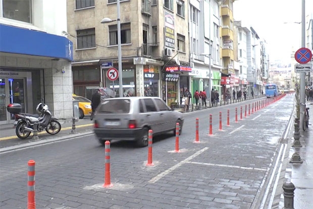 Karagöz Caddesi trafiğe kapatıldı
